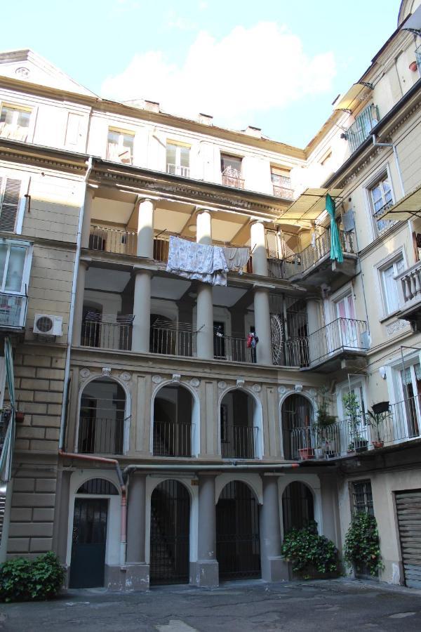 L'Ango-Letto Industriale Del Quadrilatero Romano Turín Exterior foto